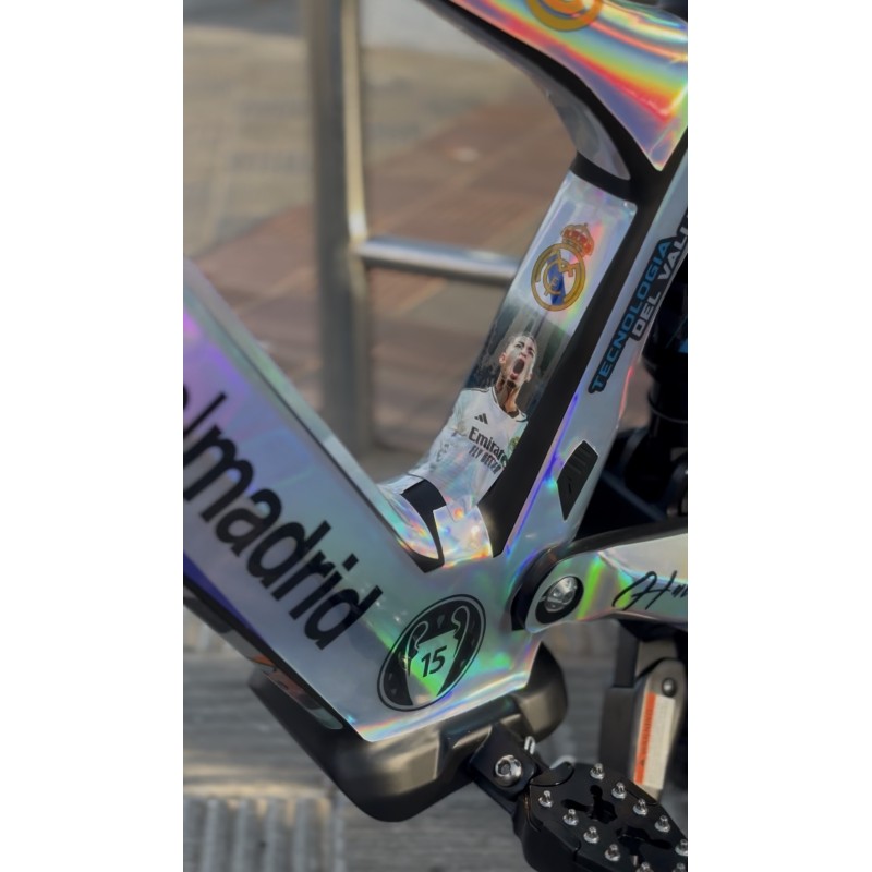 VINILO HOLOGRÁFICO BICICLETA RFN REAL MADRID TECNOLOGIA DEL VALLE